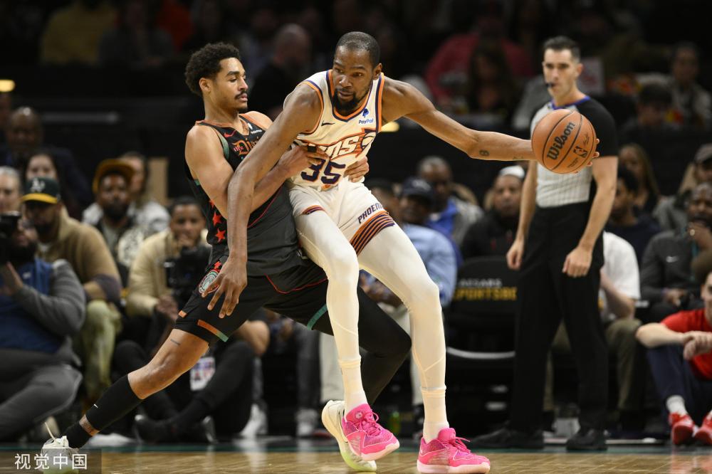 的球员之一 的球员之一