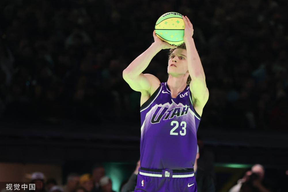 冰雪中的绿 冰雪中的绿